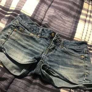 American Eagle 00 shorts